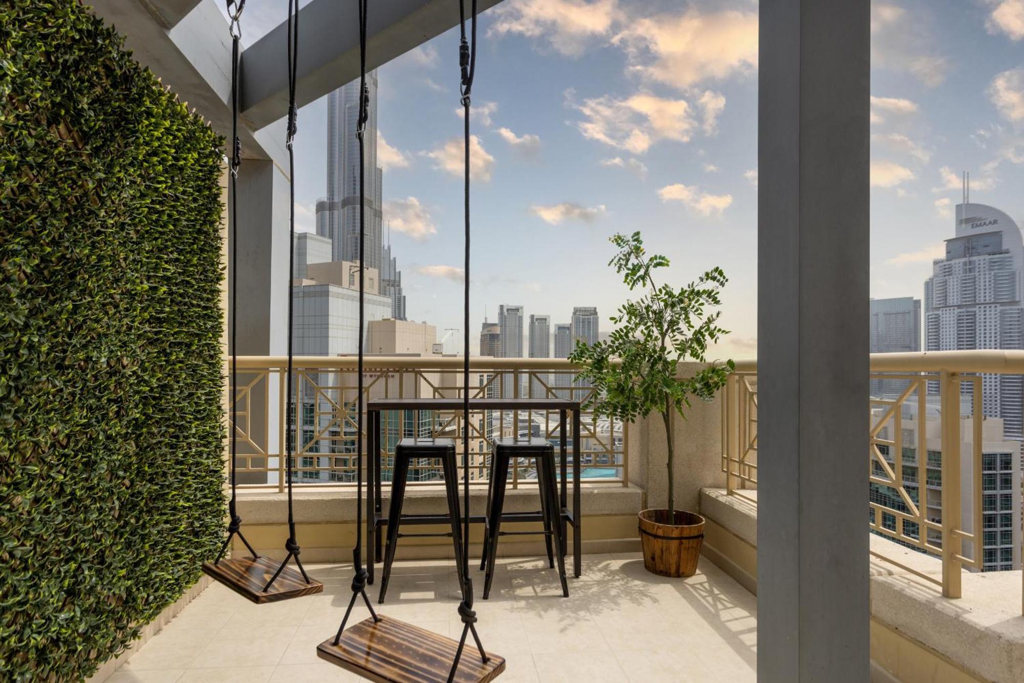 Luxury 2Br Downtown Apt With Burj Khalifa Views Дубай Экстерьер фото