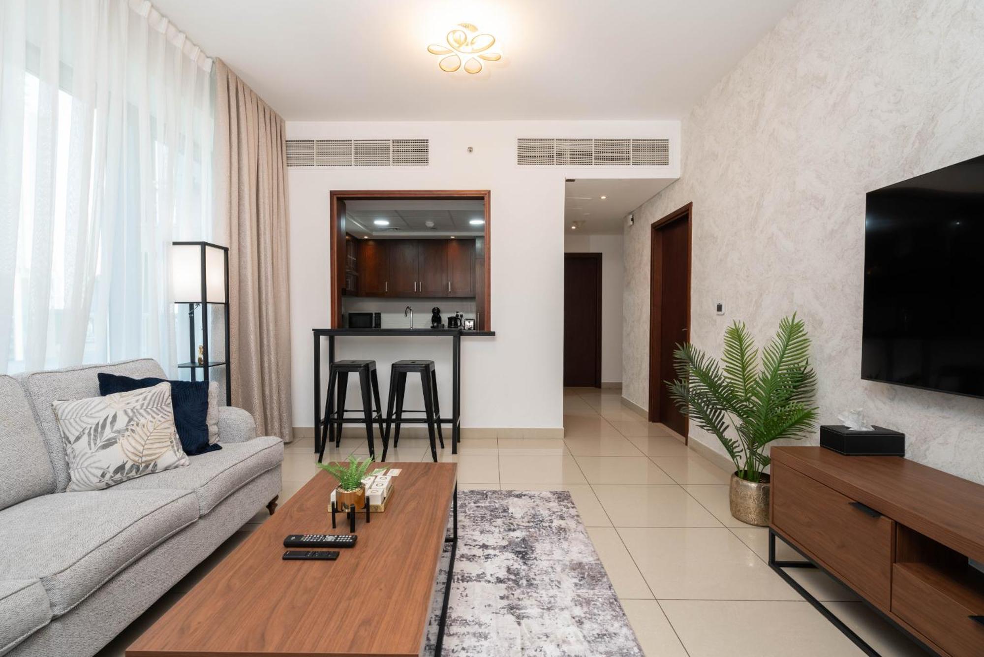 Luxury 2Br Downtown Apt With Burj Khalifa Views Дубай Экстерьер фото
