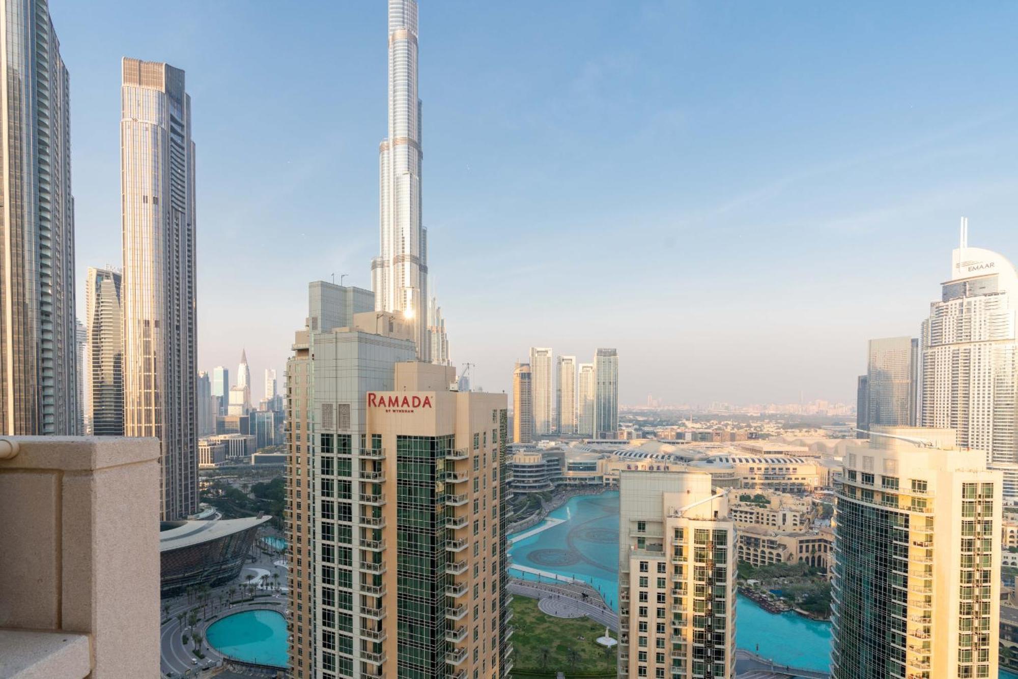 Luxury 2Br Downtown Apt With Burj Khalifa Views Дубай Экстерьер фото