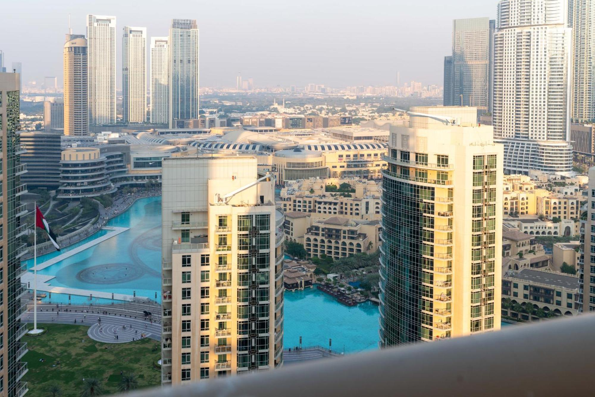 Luxury 2Br Downtown Apt With Burj Khalifa Views Дубай Экстерьер фото